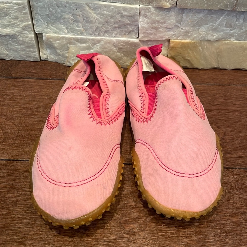 Old Navy Pink Water Shoes